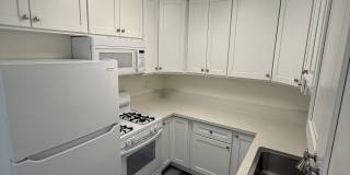 15025 Burbank Blvd Gallery 4