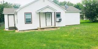 Charming 2bd 1ba Close to the Downtown Durant Gallery 1