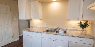 411 Hudson Street Gallery 5