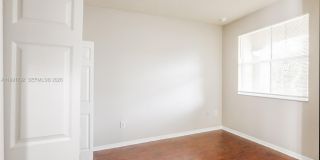 2281 NE 42nd Cir Gallery 12