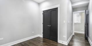 4317 S Forrestville Avenue Gallery 12