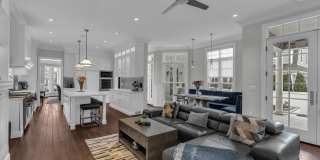 502 Brighton Avenue Gallery 22