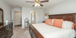 202 Wainwright Drive Gallery 24