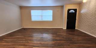 1795 Carlyle Gallery 7
