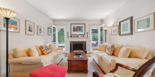 24 Jennings Avenue Gallery 4