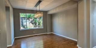 Spacious 2700+ sq.ft House in Logan Park neighborhood Gallery 5
