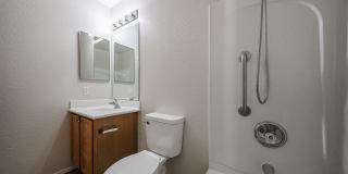 16034 W Winchcomb Drive Gallery 44