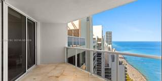 19111 Collins Ave Gallery 17