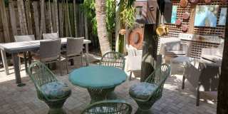 226 NE 1st Avenue unit: Key Lime Suite Gallery 54