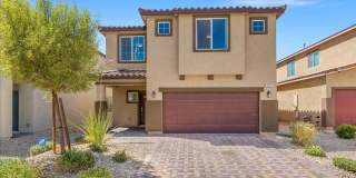 Large 5-Bedroom 3-Bathroom Home in Gated Community! Gallery 1