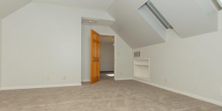 2939 Woodside Court Gallery 20