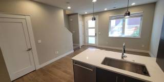 Gorgeous townhome Gallery 22