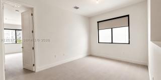 8185 NW 42nd St Gallery 6