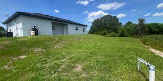 SPACIOUS 3Bd / 2Ba /1 C SINGLE FAMILY HOUSE AVAILABLE Gallery 15