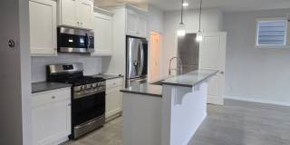 Spacious 4BR House in Cornelius Gallery 1