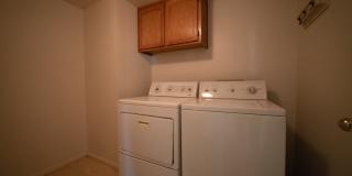 Big Pool Home/Huge Lot/3 car garage/Pets Welcome Gallery 15