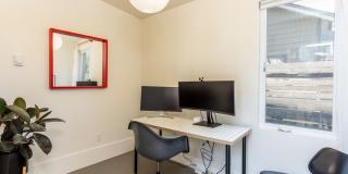 Furnished 2 Bed 2 Bath on Bend's Westside Gallery 18