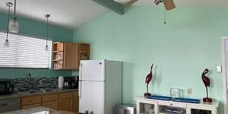 671 Lily Street - Upper level Gallery 9