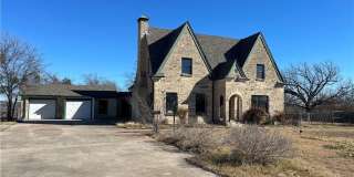 111 W Fowler Avenue Gallery 1