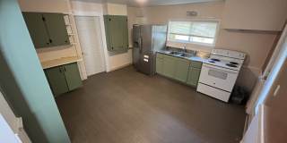 425 Bryant Ave Gallery 1