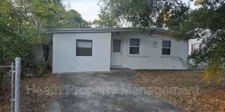 504 6th Ave NW Gallery 1