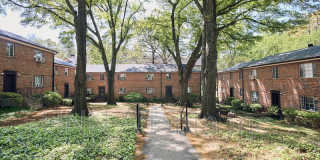1361 Briarwood Dr, NE Gallery 1