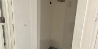 725 Hill Street Gallery 9