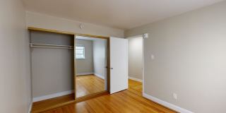 600 Oak Gallery 2