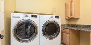 Gorgeous Single Story in a Golf Course Gallery 32