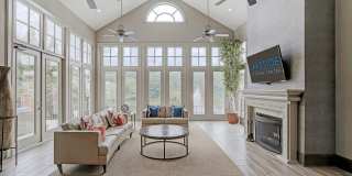 Lakeside at Town Center Apartments Gallery 10