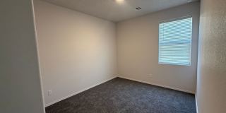 NEW DR Horton 3/BD 2/BA 2/CG Gallery 10