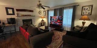 Spacious 3 Bedroom Home Close to Everything! Gallery 14