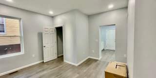 STUDENT HOUSING OPPORTUNITY - Bright and Updated 2 Bedroom 1.5 Bath House in Oakland Gallery 7