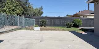 Charming 3BR / 2BA house in Altadena, located on a spacious corner lot in West Altadena. Gallery 16
