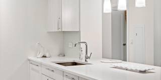 15 Morris Avenue Gallery 13