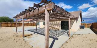 Beautiful 3 Bedroom 2 Bath! Gallery 4