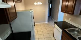 La Place 5th St Gallery 8