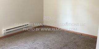 122 Maine Street Gallery 1