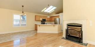 Desirable DuPont Rambler with AC - 1861 Palisade Blvd Gallery 23