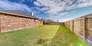 2 WEEKS FREE RENT + $1,895 ONE STORY 4 BEDROOM WITH 3 FULL BATHS Gallery 7