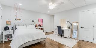 7814 CROWNHURST CT Gallery 31