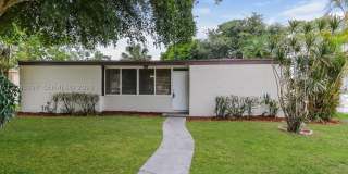 11823 Dahlia Dr 11823 Dahlia Dr Gallery 1