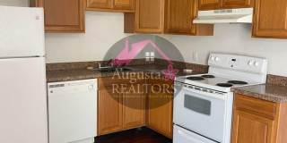 Adorable 2 Bedroom on the South Side! Gallery 2