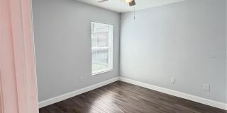 100 LITTLE FOX AVENUE Gallery 21