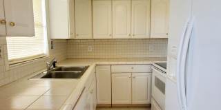 201 Bedford Trl Apt 121 Gallery 9