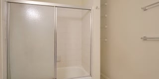 3 bedroom 1 bath house in Midtown available Mid- August Gallery 18