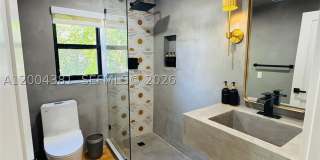 905 SW 13th Ct Gallery 9