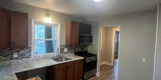 256-258 Woodbine Avenue Gallery 8