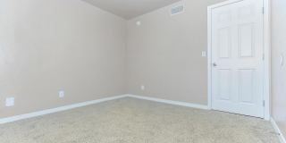 Pebble Creek Apartments Gallery 19