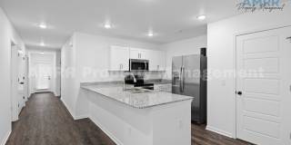New 3 Bedroom Townhome! Gallery 13